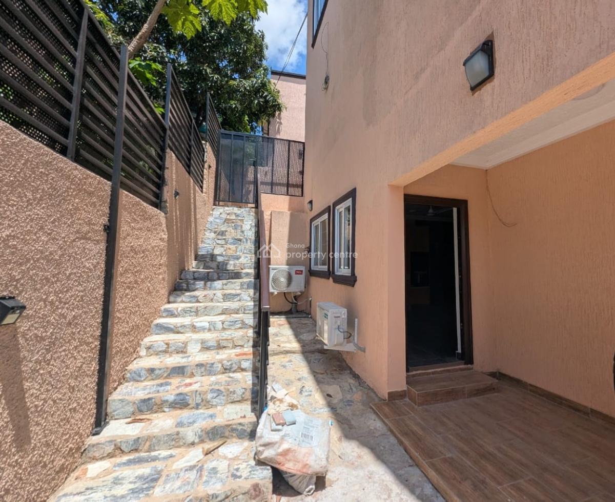 Executive 3-bedroom Townhouse, Forktail Street, Achimota, Achimota, Accra, Detached Duplex for Rent