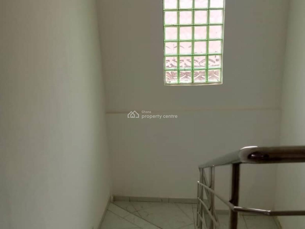 Executive 4 Bedroom, Oyarifa, La Nkwantanang Madina Municipal, Accra, House for Rent