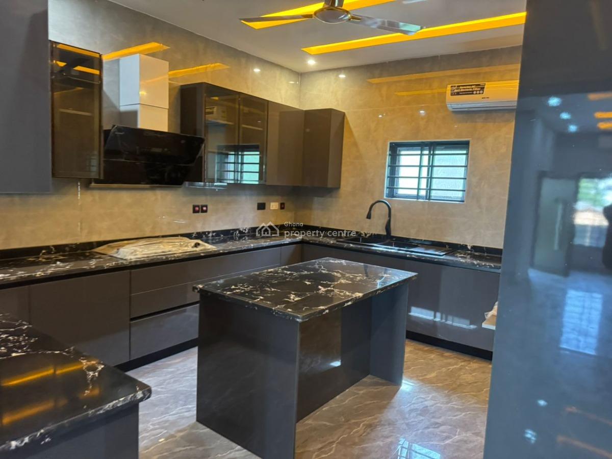 Executive 4-bedroom House @ Tantra Hill, Tantra Hill, Ga West Municipal, Accra, Detached Duplex for Sale