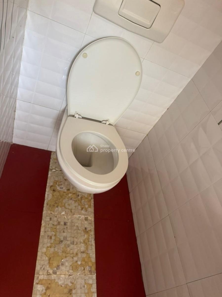 4 Bedrooms at Mile7 T Junction, Mile7, Abelemkpe, Accra, Detached Bungalow for Rent