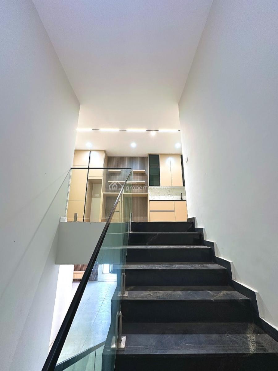 Executive 5 Bedroom, East Airport, Airport Residential Area, Accra, House for Sale