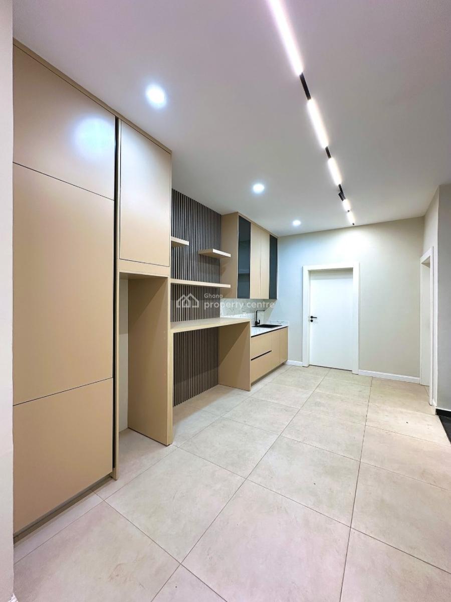 Executive 5 Bedroom, East Airport, Airport Residential Area, Accra, House for Sale