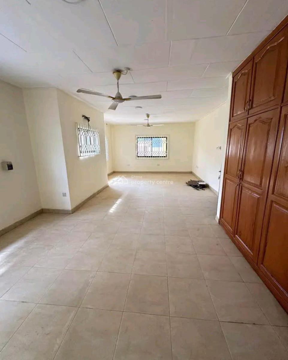 Executive Self-compound 4 Bedroom, Achimota, Accra, House for Rent