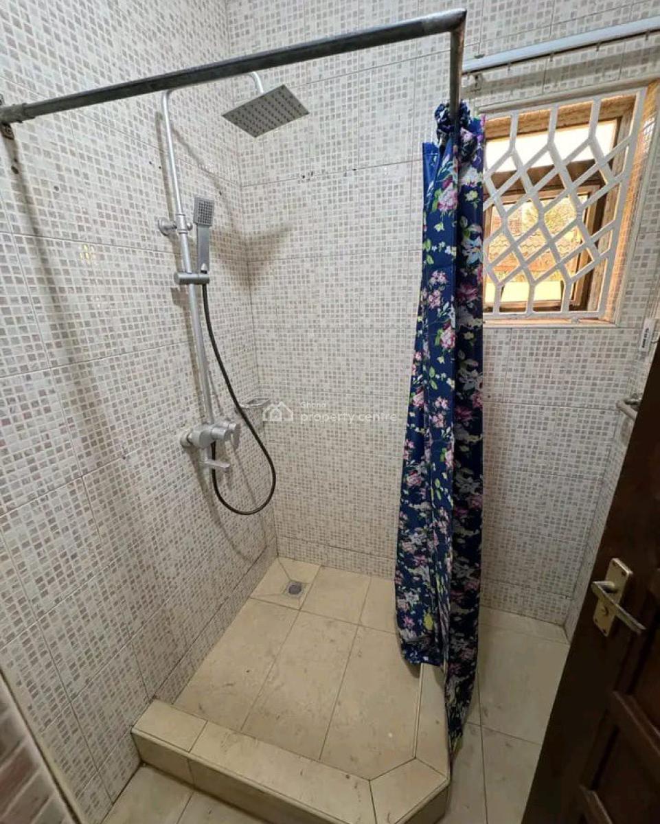 Executive Self-compound 4 Bedroom, Achimota, Accra, House for Rent