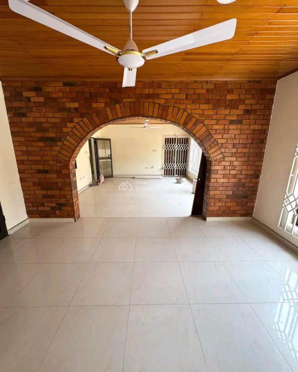 Executive Self-compound 4 Bedroom, Achimota, Accra, House for Rent