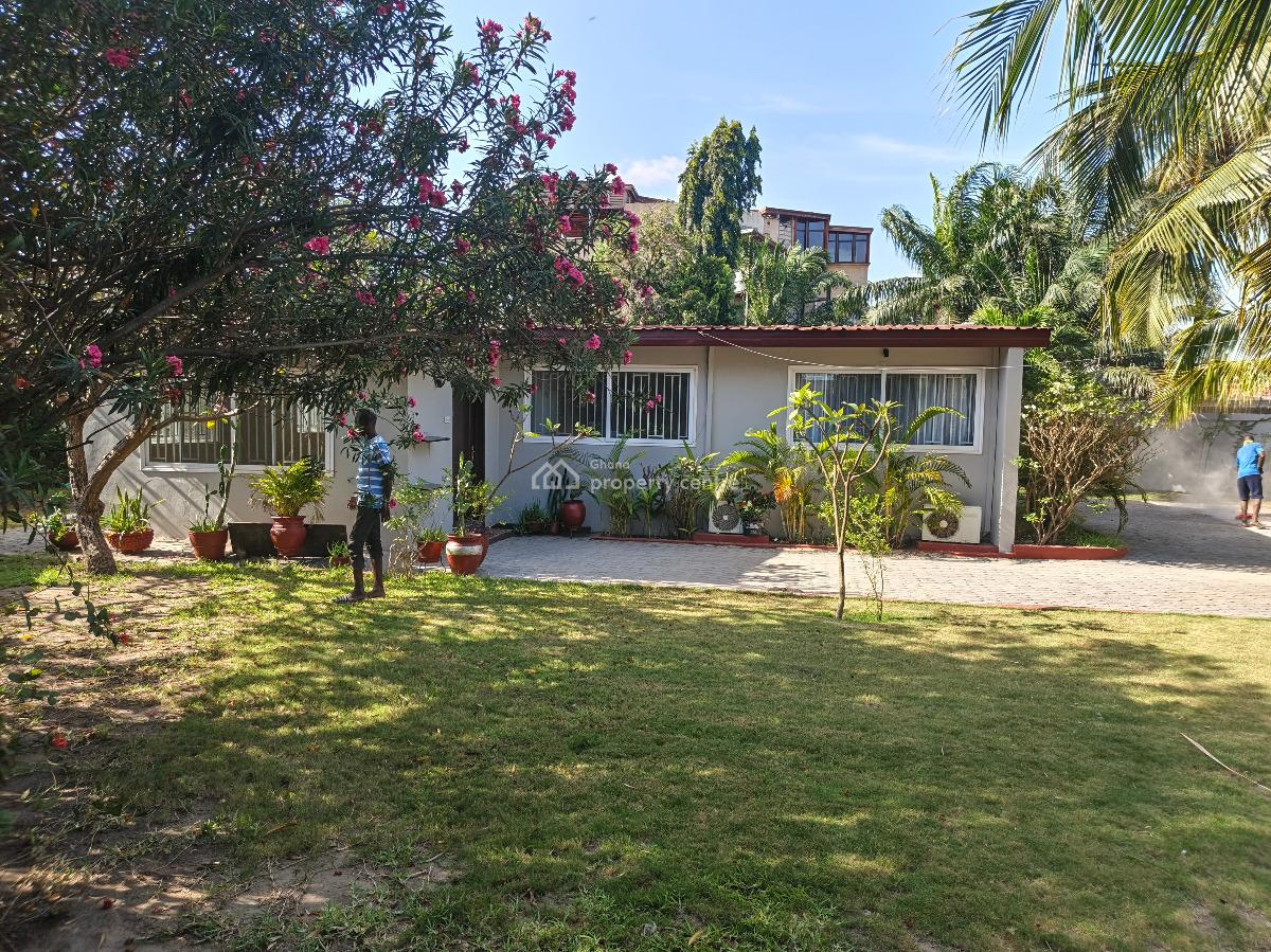 Neat 3bedrooms House in Osu, Osu, Osu, Accra, House for Rent