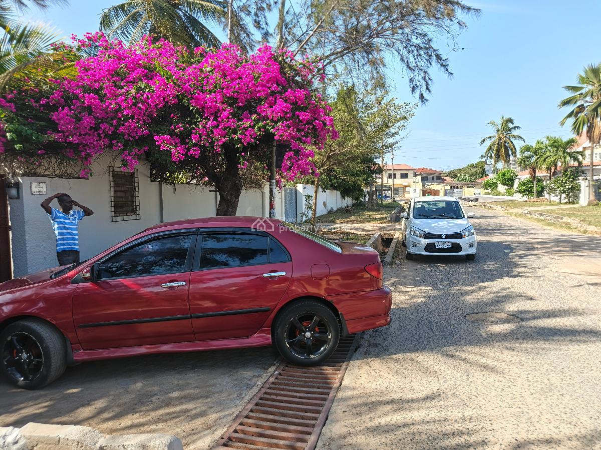 Neat 3bedrooms House in Osu, Osu, Osu, Accra, House for Rent