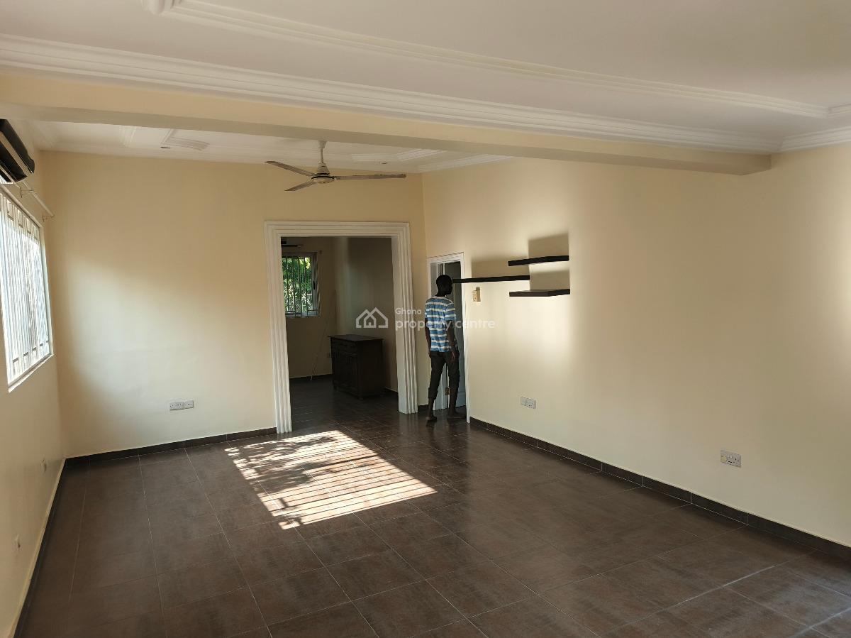 Neat 3bedrooms House in Osu, Osu, Osu, Accra, House for Rent