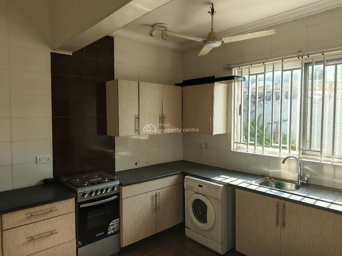 Neat 3bedrooms House in Osu, Osu, Osu, Accra, House for Rent