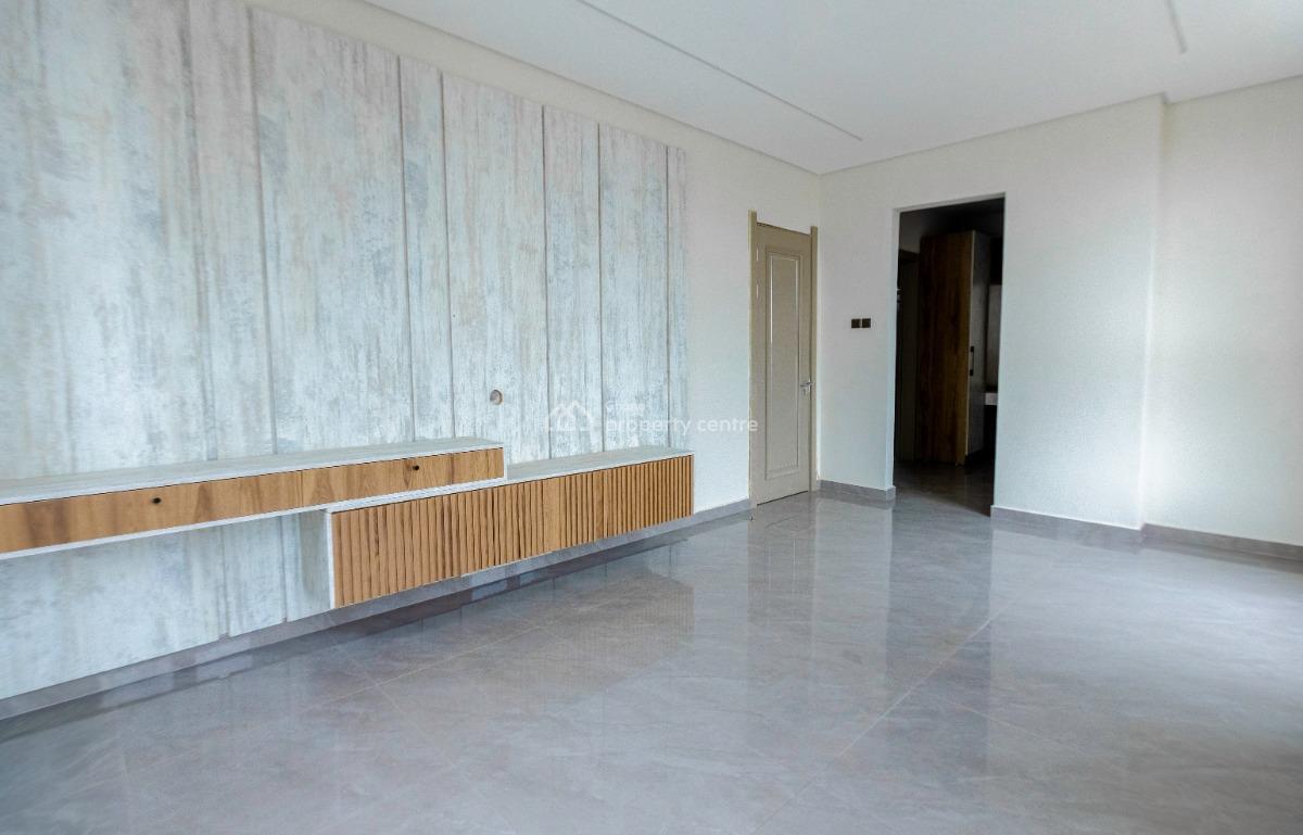 3 Bedroom House with a Boys Quarters at Tse Addo, Tse Addo, Accra Metropolitan, Accra, House for Sale