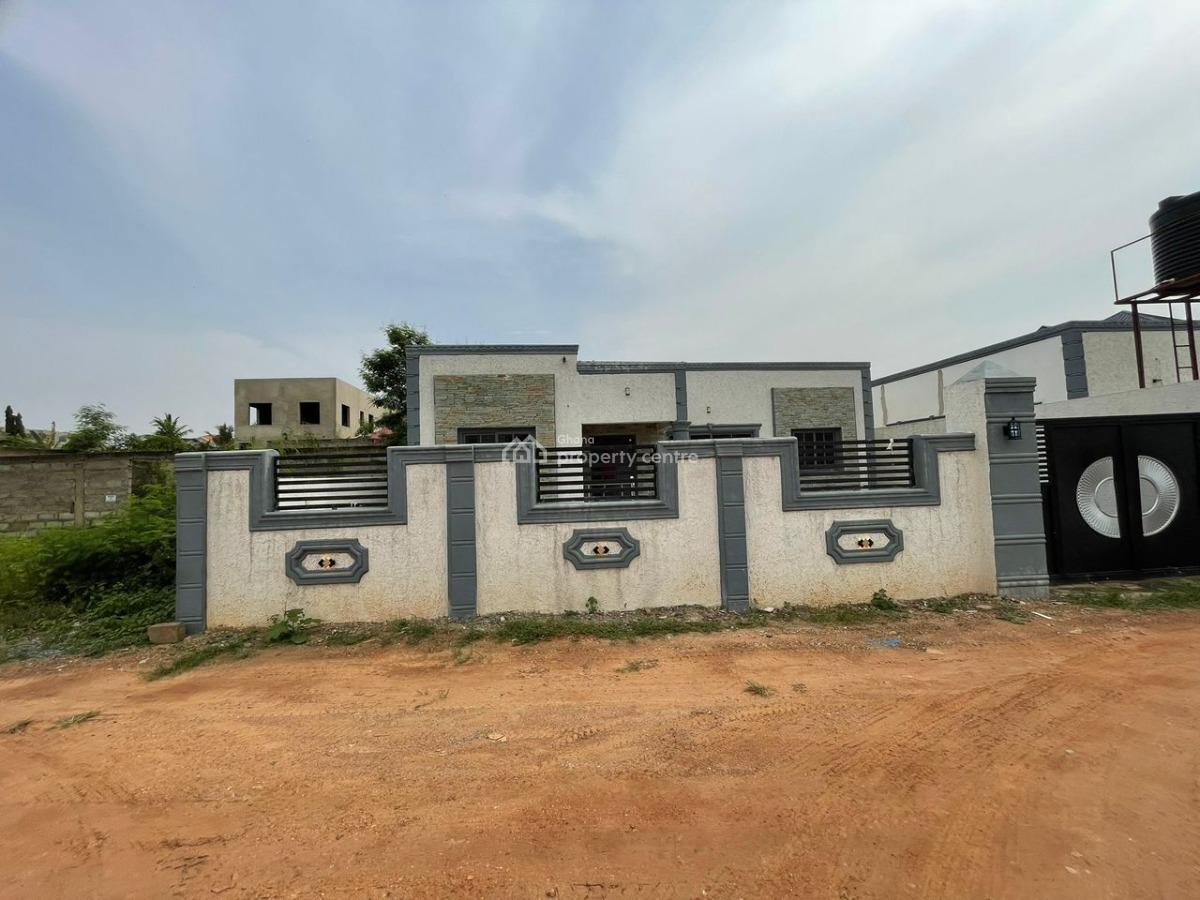 3 Bedroom House @ Oyarifa, Oyarifa, La Nkwantanang Madina Municipal, Accra, Townhouse for Sale