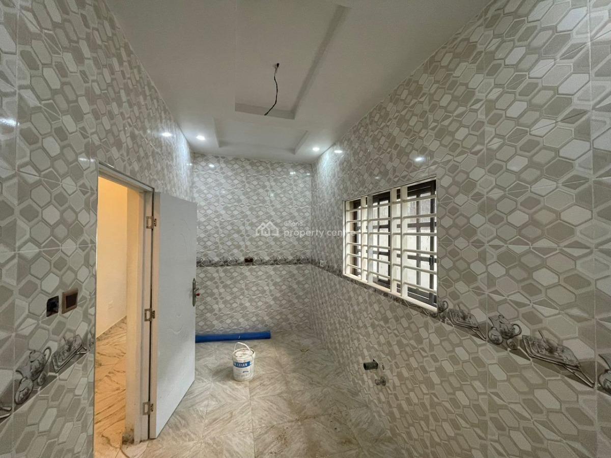 3 Bedroom House @ Oyarifa, Oyarifa, La Nkwantanang Madina Municipal, Accra, Townhouse for Sale