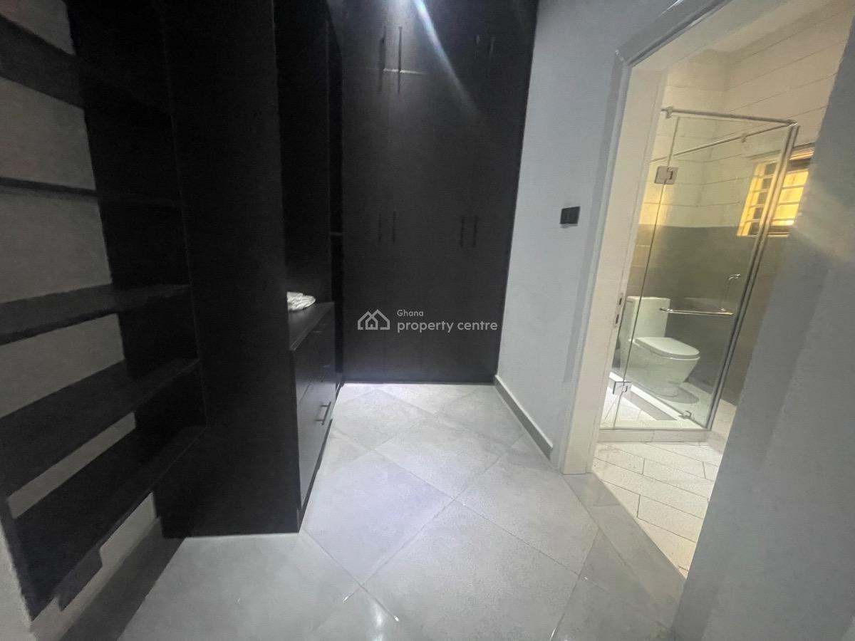 Elegant Fully Furnished 4-bedrooms Townhouse @ East Airport, Around Palace Mall, East Airport, Airport Residential Area, Accra, Townhouse for Rent