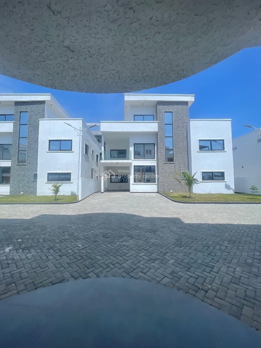 Elegant Fully Furnished 4-bedrooms Townhouse @ East Airport, Around Palace Mall, East Airport, Airport Residential Area, Accra, Townhouse for Rent