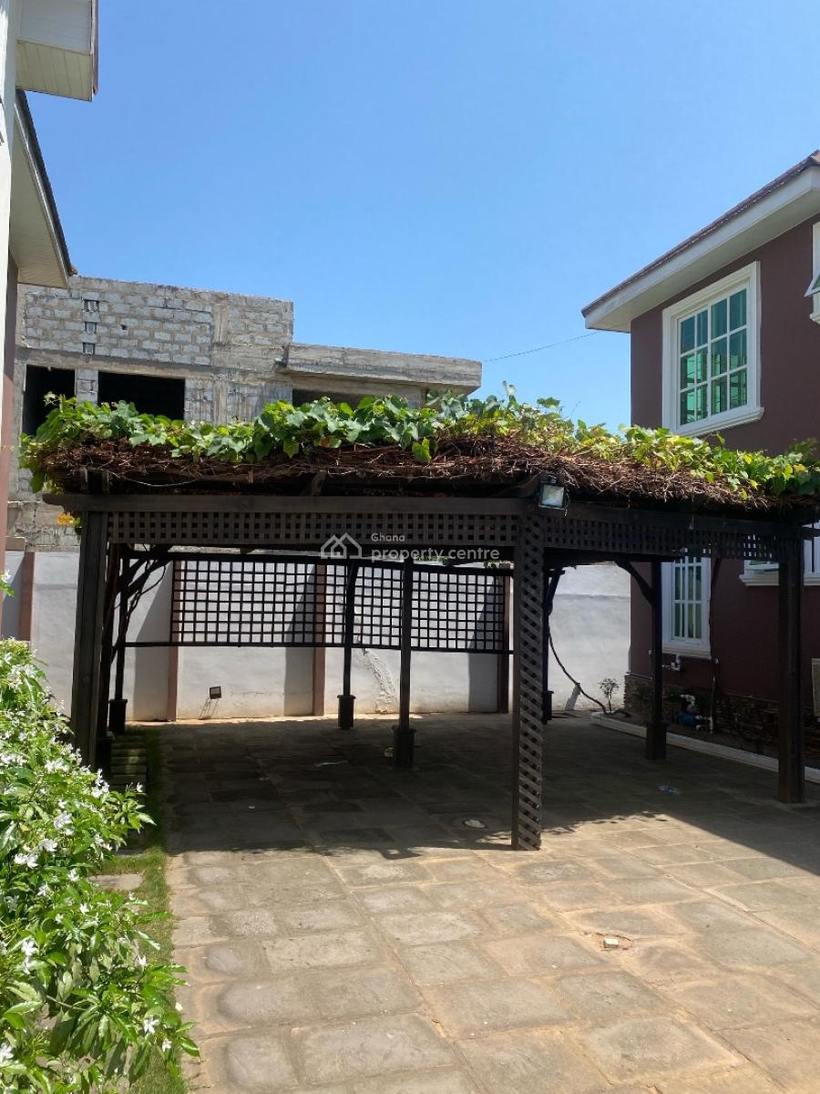 3-bedrooms En-suite / 1-room Bq @ East Airport, East Airport, Airport Residential Area, Accra, Detached Duplex for Rent