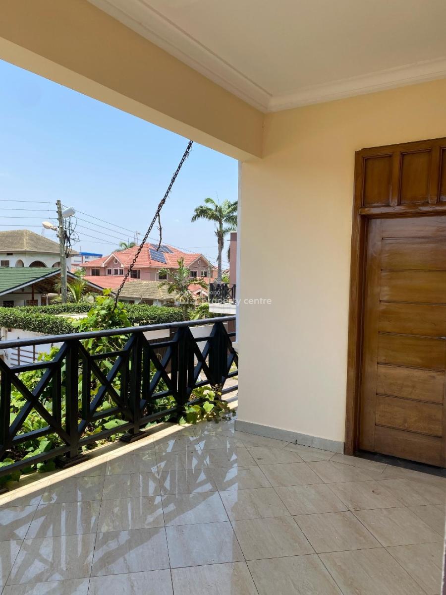 3-bedrooms En-suite / 1-room Bq @ East Airport, East Airport, Airport Residential Area, Accra, Detached Duplex for Rent