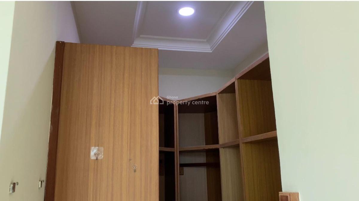 3-bedrooms En-suite / 1-room Bq @ East Airport, East Airport, Airport Residential Area, Accra, Detached Duplex for Rent