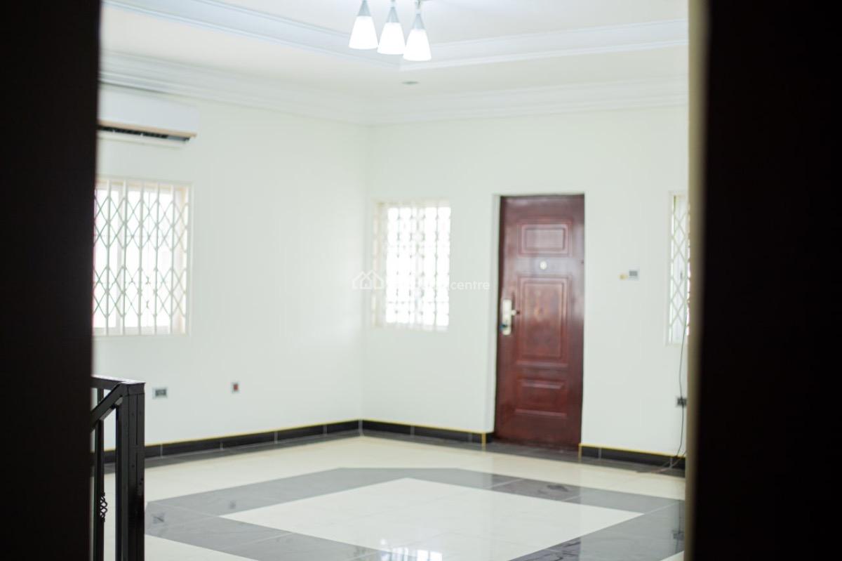 4-bedroom with 1-room Bq @ Cantonment., Around American Embassy, Cantonments, Accra, Detached Duplex for Sale
