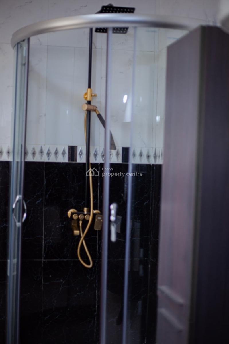 4-bedroom with 1-room Bq @ Cantonment., Around American Embassy, Cantonments, Accra, Detached Duplex for Sale