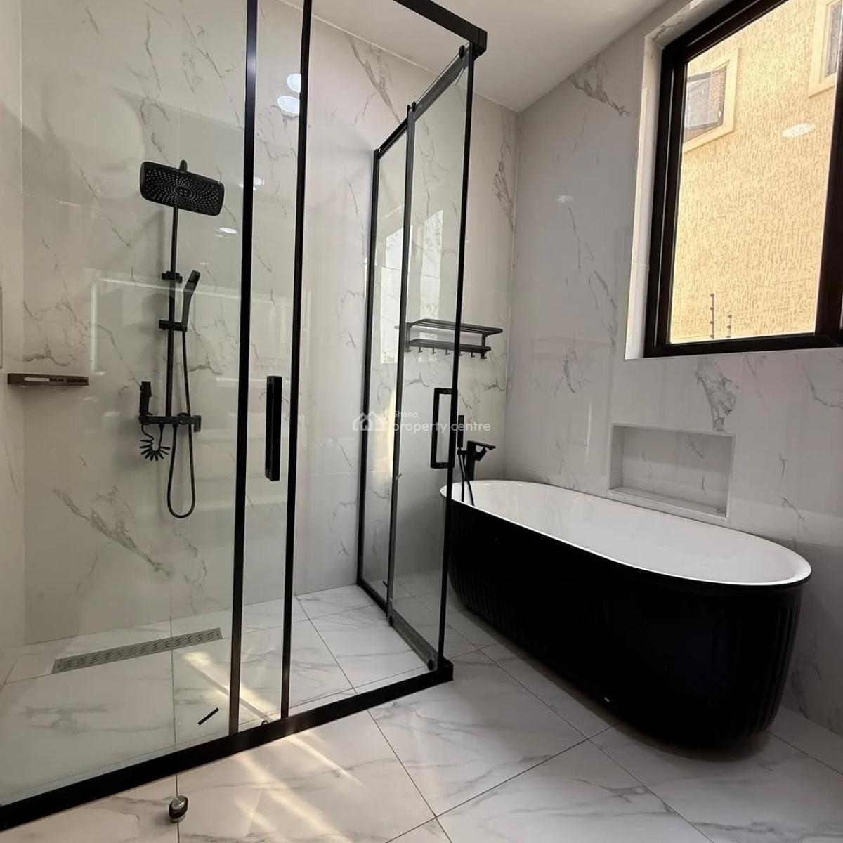 6 Bedroom House in a Gated Community at Community 23, Tema Community 23, Accra Metropolitan, Accra, House for Sale