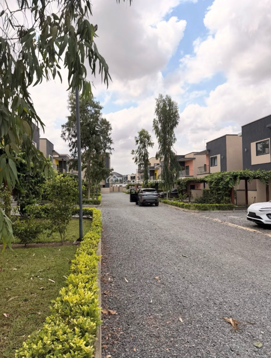 Detached 3 Bedroom Duplex in a Gated Community with Swimming Pool, Pantang, Adenta Municipal, Accra, Detached Duplex for Sale