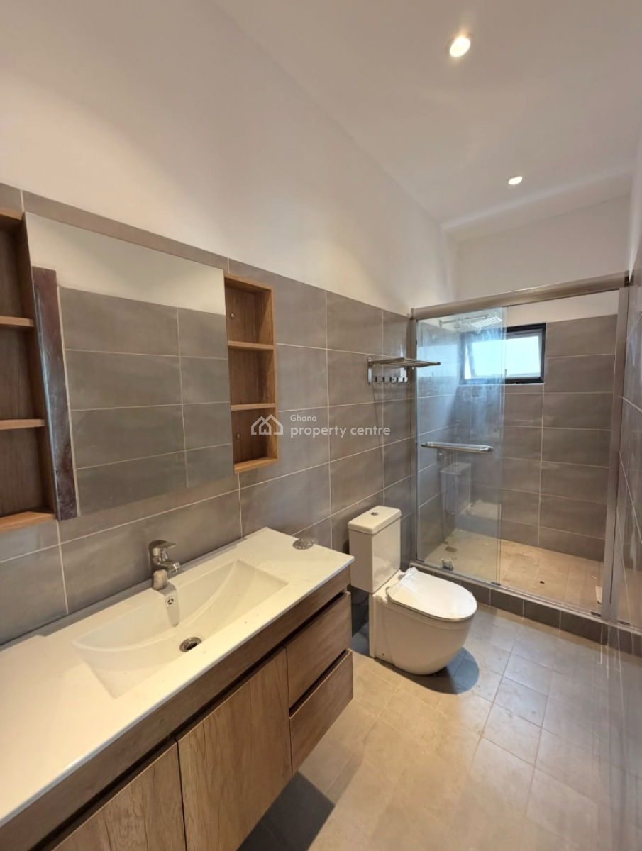 Detached 3 Bedroom Duplex in a Gated Community with Swimming Pool, Pantang, Adenta Municipal, Accra, Detached Duplex for Sale