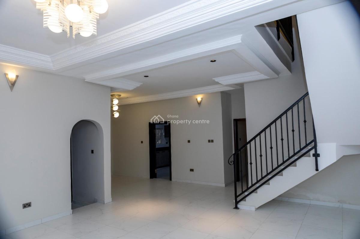 4 Bedroom Townhouse in a Gated Community, Cantonments, Accra, Detached Duplex for Rent