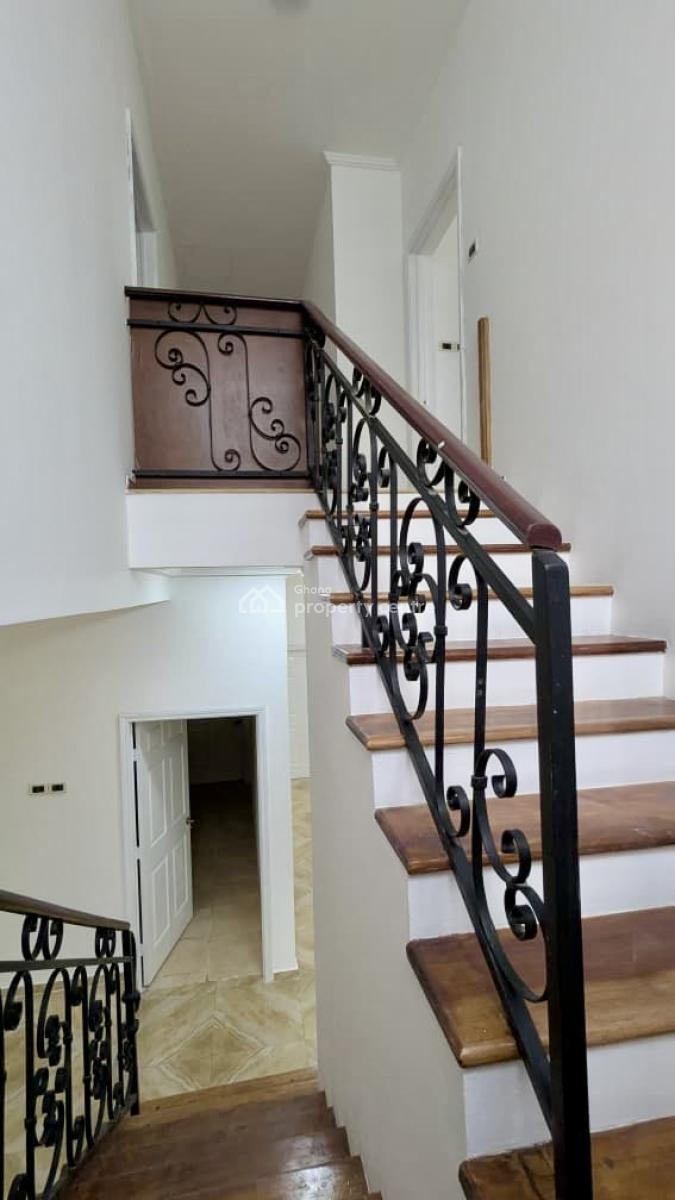 3 Bedroom Duplex in a Gated Community with Swimming Pool, Cantonments, Accra, Semi-detached Duplex for Rent