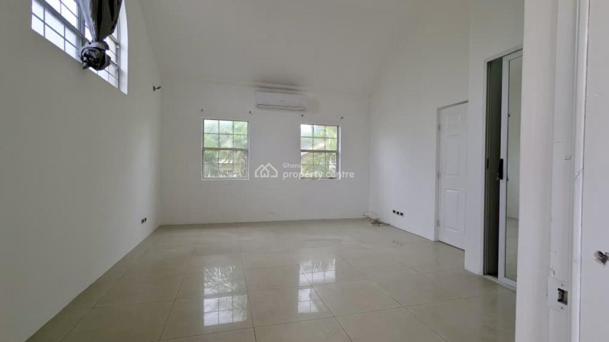 3 Bedroom Duplex in a Gated Community with Swimming Pool, Cantonments, Accra, Semi-detached Duplex for Rent