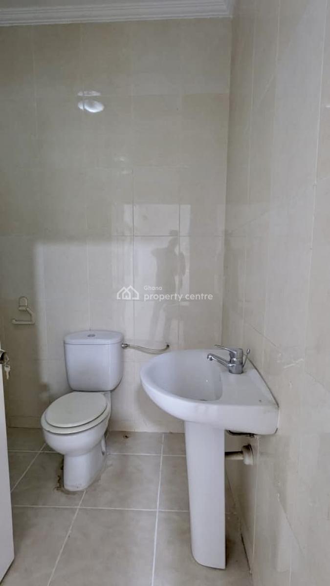 3 Bedroom Duplex in a Gated Community with Swimming Pool, Cantonments, Accra, Semi-detached Duplex for Rent