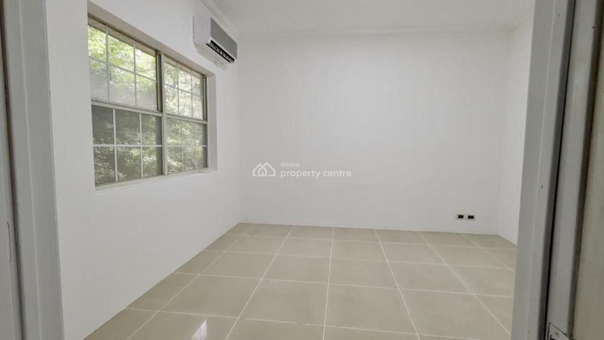 3 Bedroom Duplex in a Gated Community with Swimming Pool, Cantonments, Accra, Semi-detached Duplex for Rent