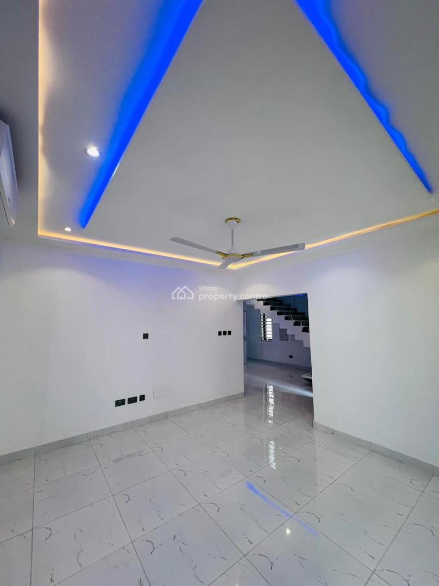 3 Bedroom Townhouse in a Gated Community, School Junction, Nanakrom, East Legon, Accra, Townhouse for Sale