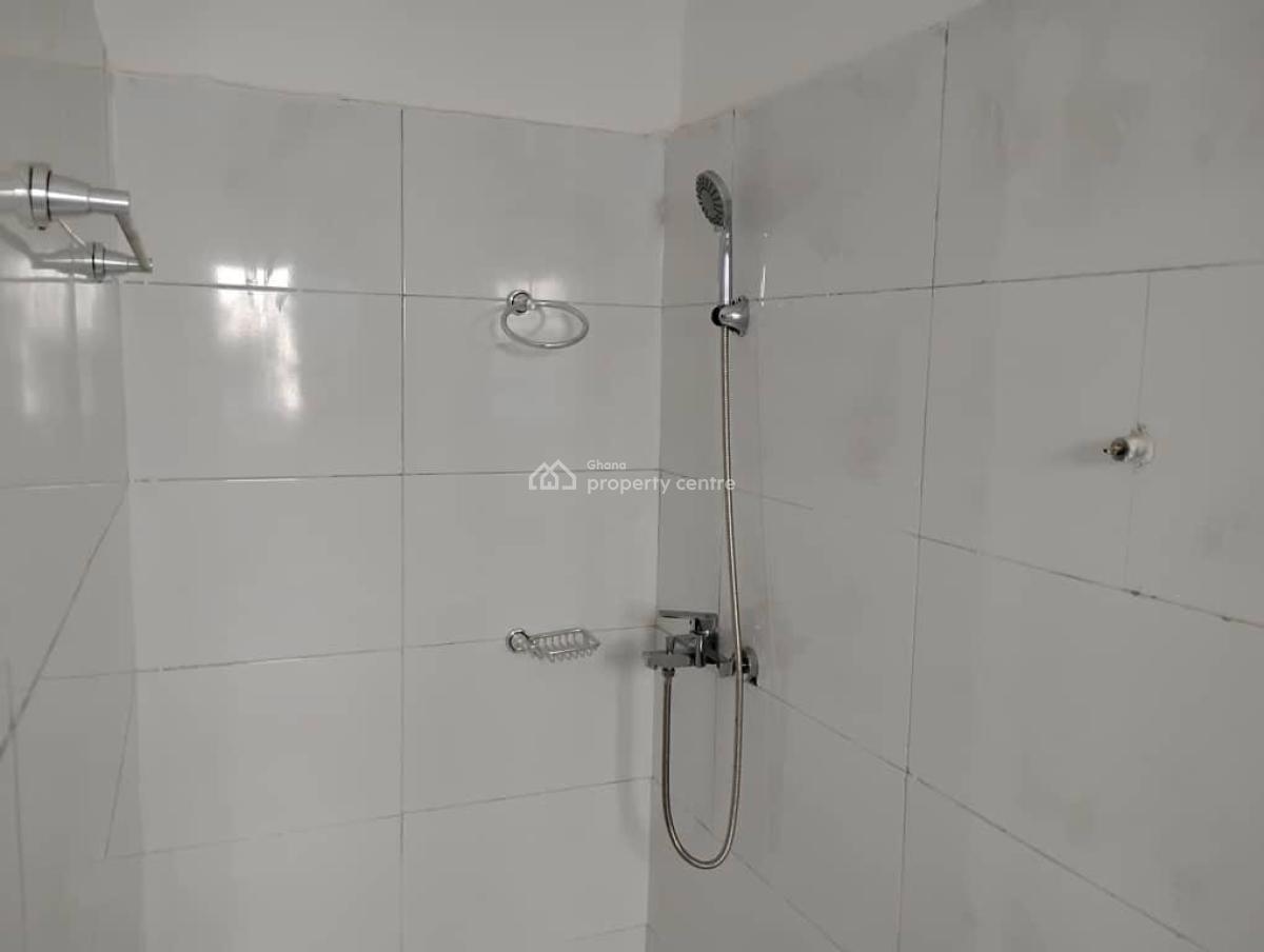 3 Bedroom Duplex in a Gated Community, Oyarifa, La Nkwantanang Madina Municipal, Accra, Semi-detached Duplex for Sale