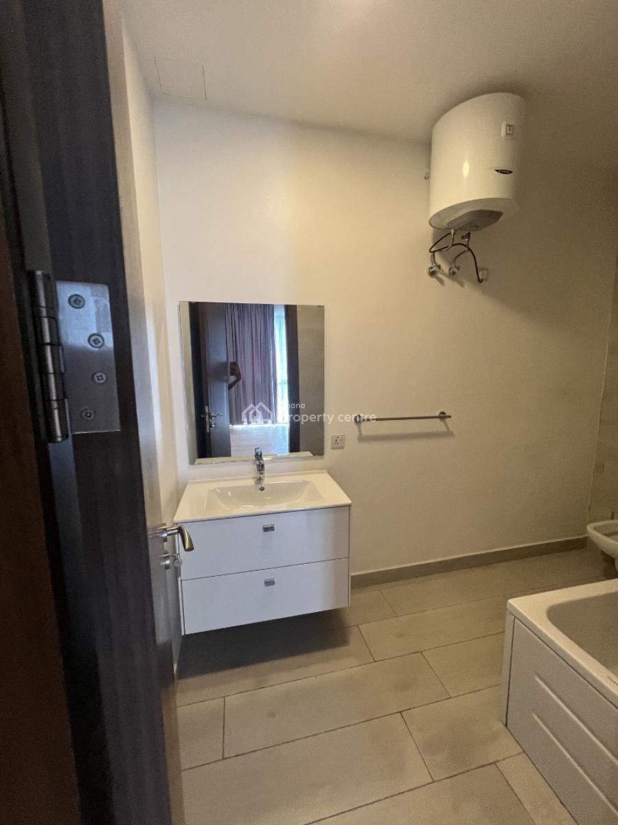 Two-bedroom Unfurnished Apartment Unit, 35 Obenesu Crescent, Cantonments, Accra, Apartment for Rent