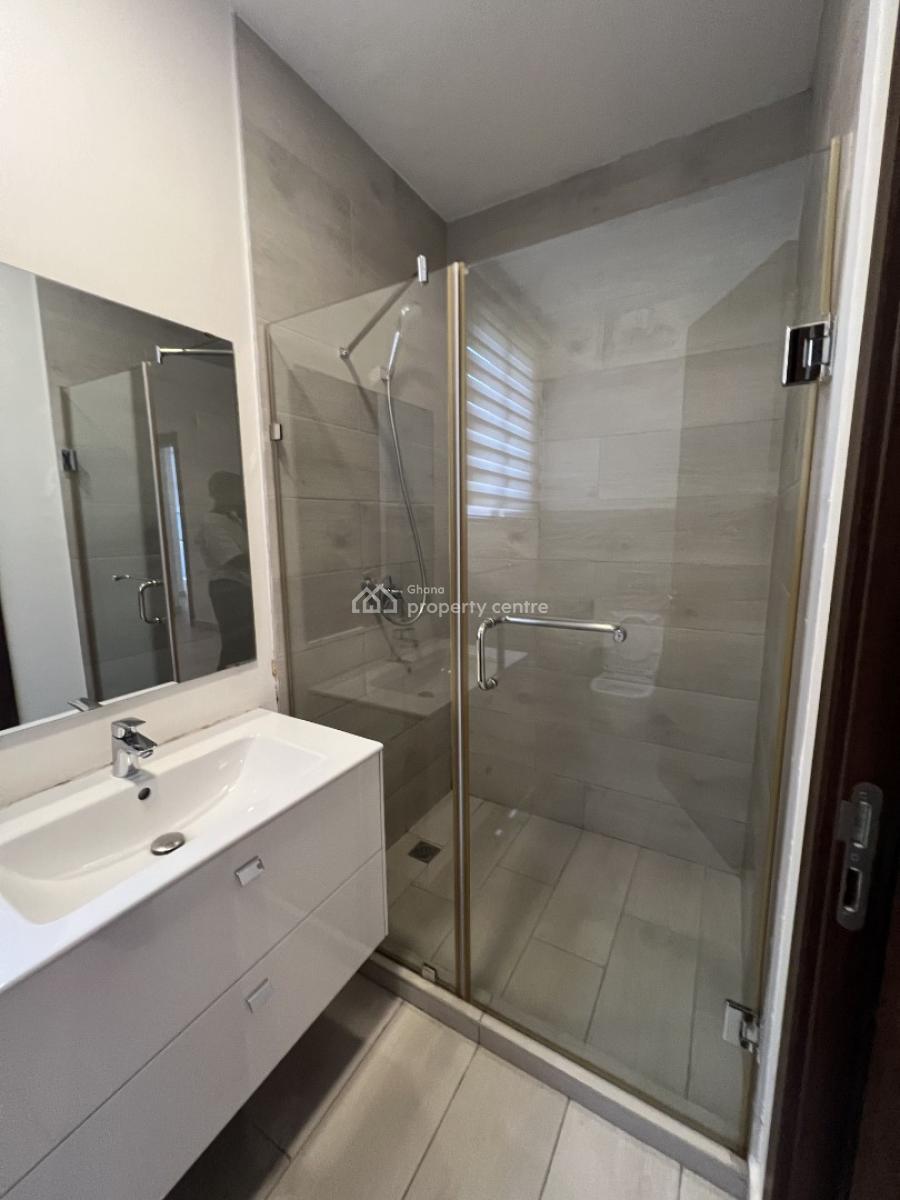 Two-bedroom Unfurnished Apartment Unit, 35 Obenesu Crescent, Cantonments, Accra, Apartment for Rent