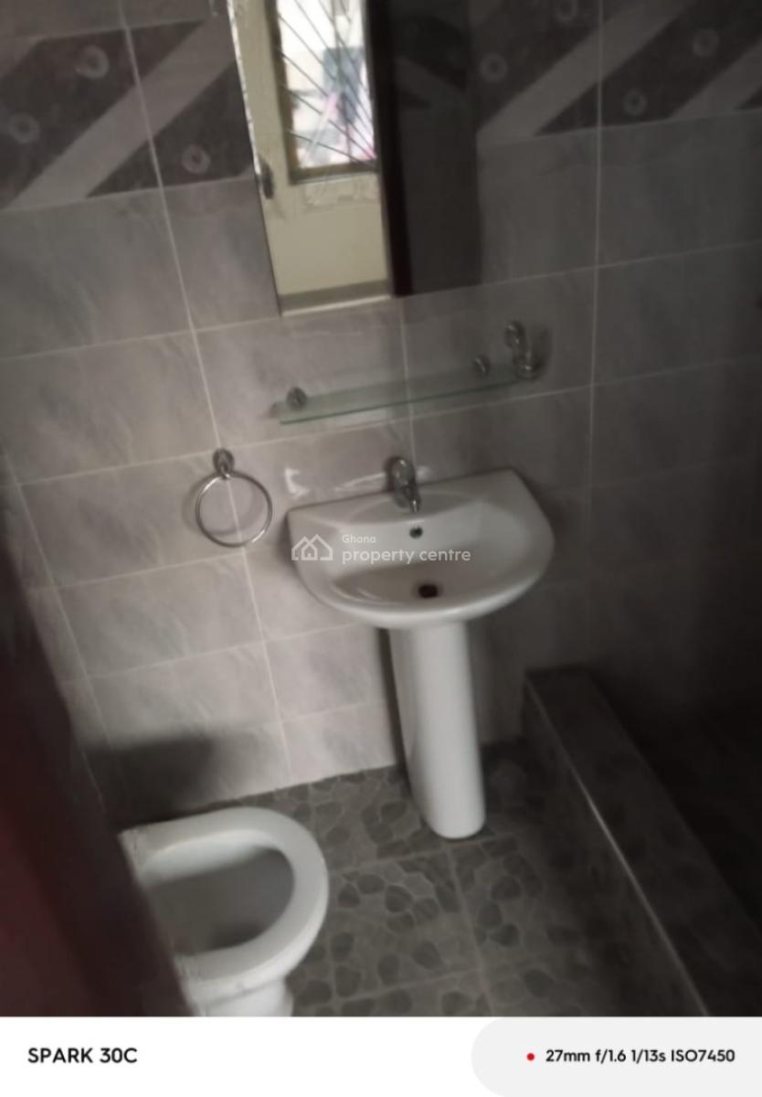 2 Bedroom Apartments. Pantang, Pantang, Accra Metropolitan, Accra, Semi-detached Duplex for Rent