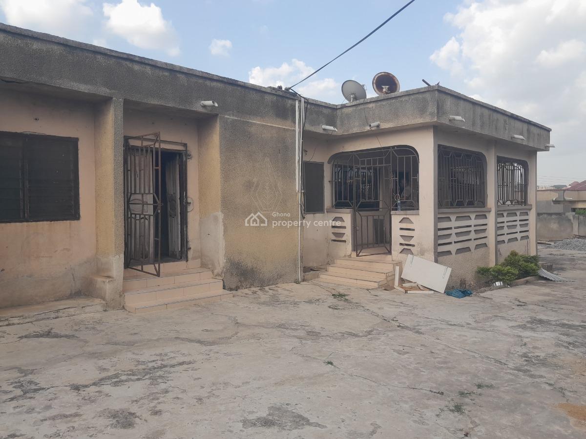 2 Bedrooms  Apartment, Duase New Site, Near Buokrom / Asokore Mampong., Kumasi Metropolitan, Ashanti, Apartment for Rent