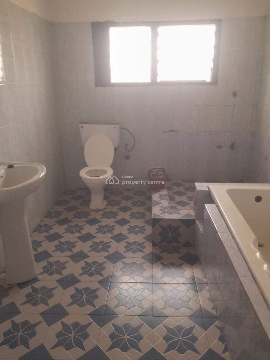 2 Bedrooms  Apartment, Duase New Site, Near Buokrom / Asokore Mampong., Kumasi Metropolitan, Ashanti, Apartment for Rent