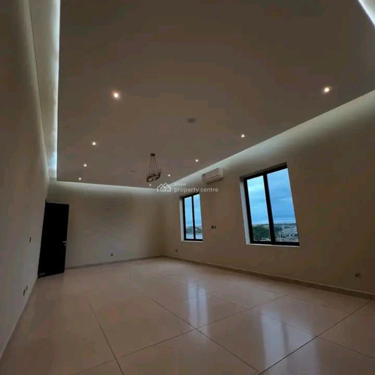 Stunning 5-bedroom Penthouse @ East Airport, East Airport, Airport Residential Area, Accra, Townhouse for Sale