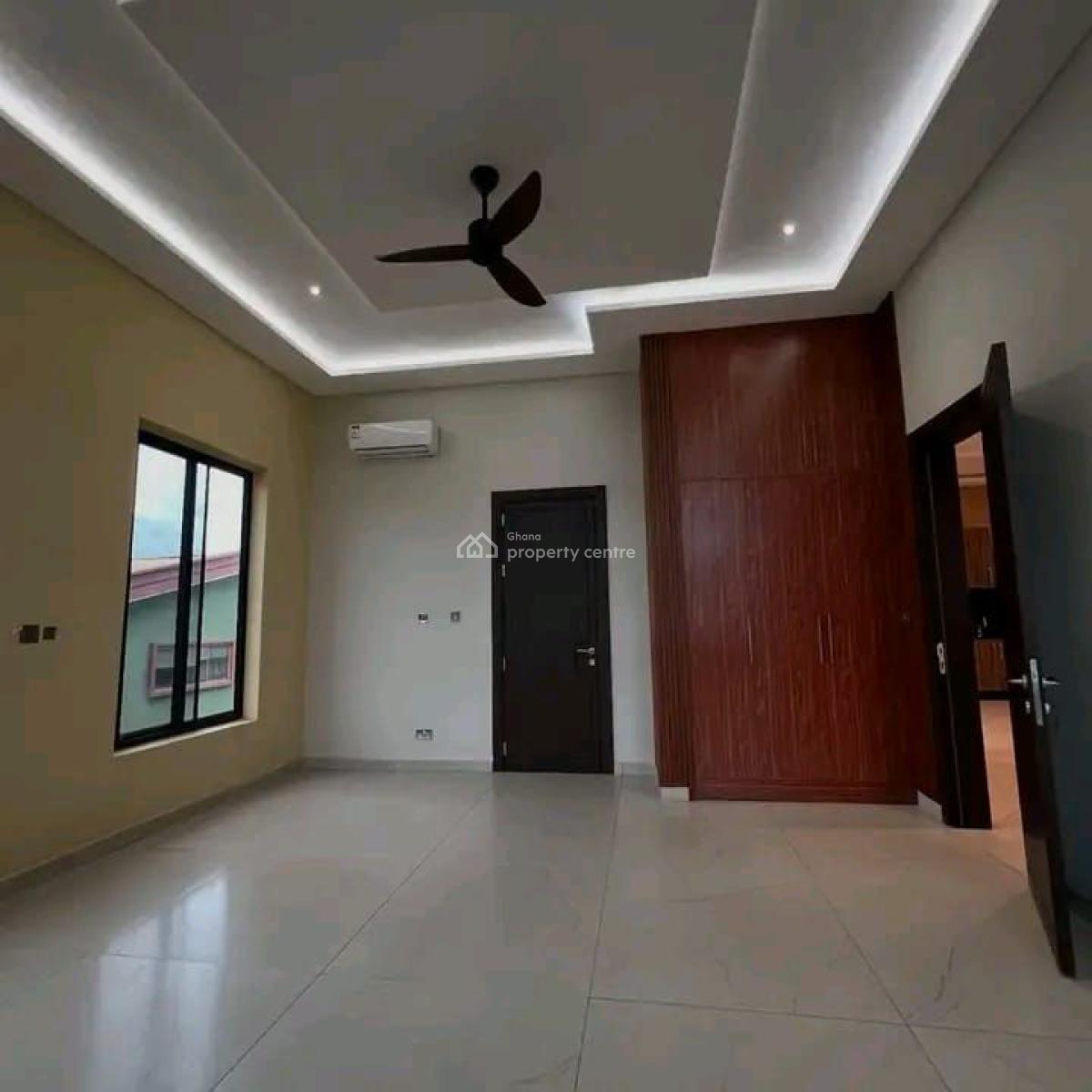 Stunning 5-bedroom Penthouse @ East Airport, East Airport, Airport Residential Area, Accra, Townhouse for Sale