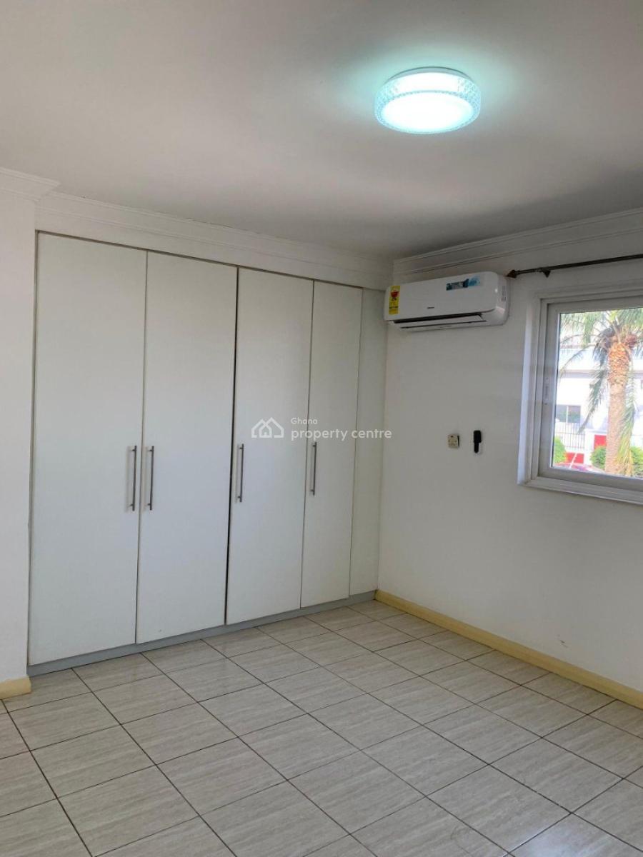 Luxurious 3 Bedroom Flat@ Airport Residential Area, Airport Residential Area, Accra, Apartment for Rent