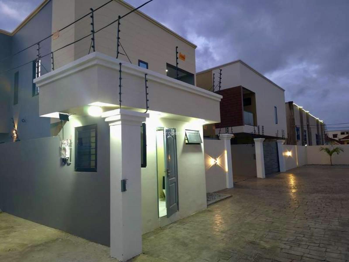Detached 3 Bedroom Duplex in a Gated Community, Ars Roundabout, East Legon, Accra, Detached Duplex for Rent