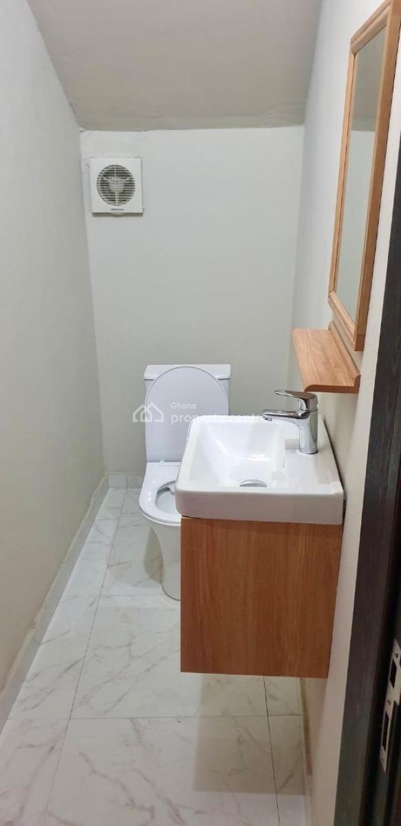 2 Bedroom Townhouse in a Gated Community, Ars Roundabout, East Legon, Accra, Townhouse for Rent