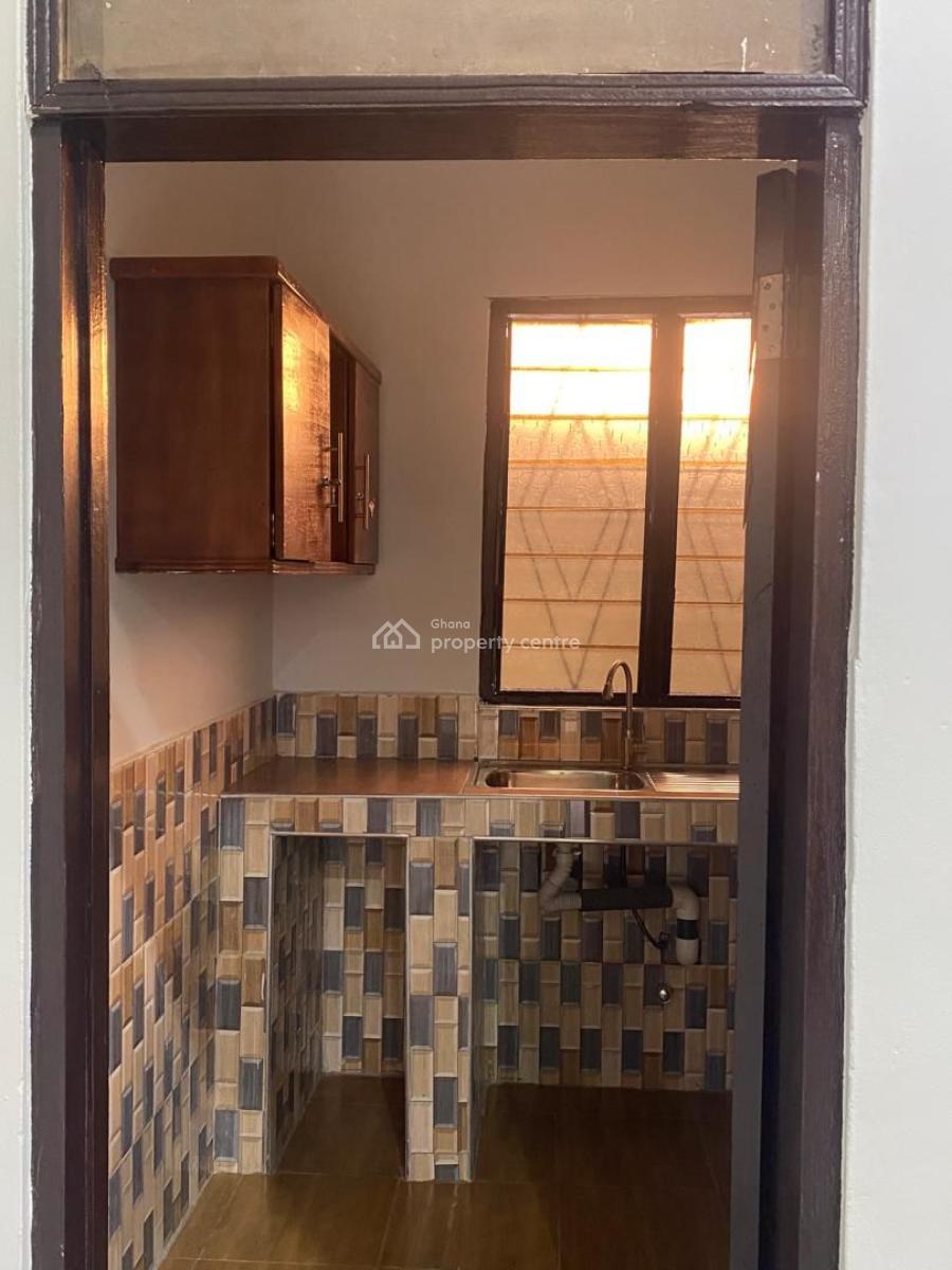 Luxury 2 Bedroom Facility, Dcop Kofi Boakye Street, Konkromoase, Kumasi Metropolitan, Ashanti, Semi-detached Duplex for Rent