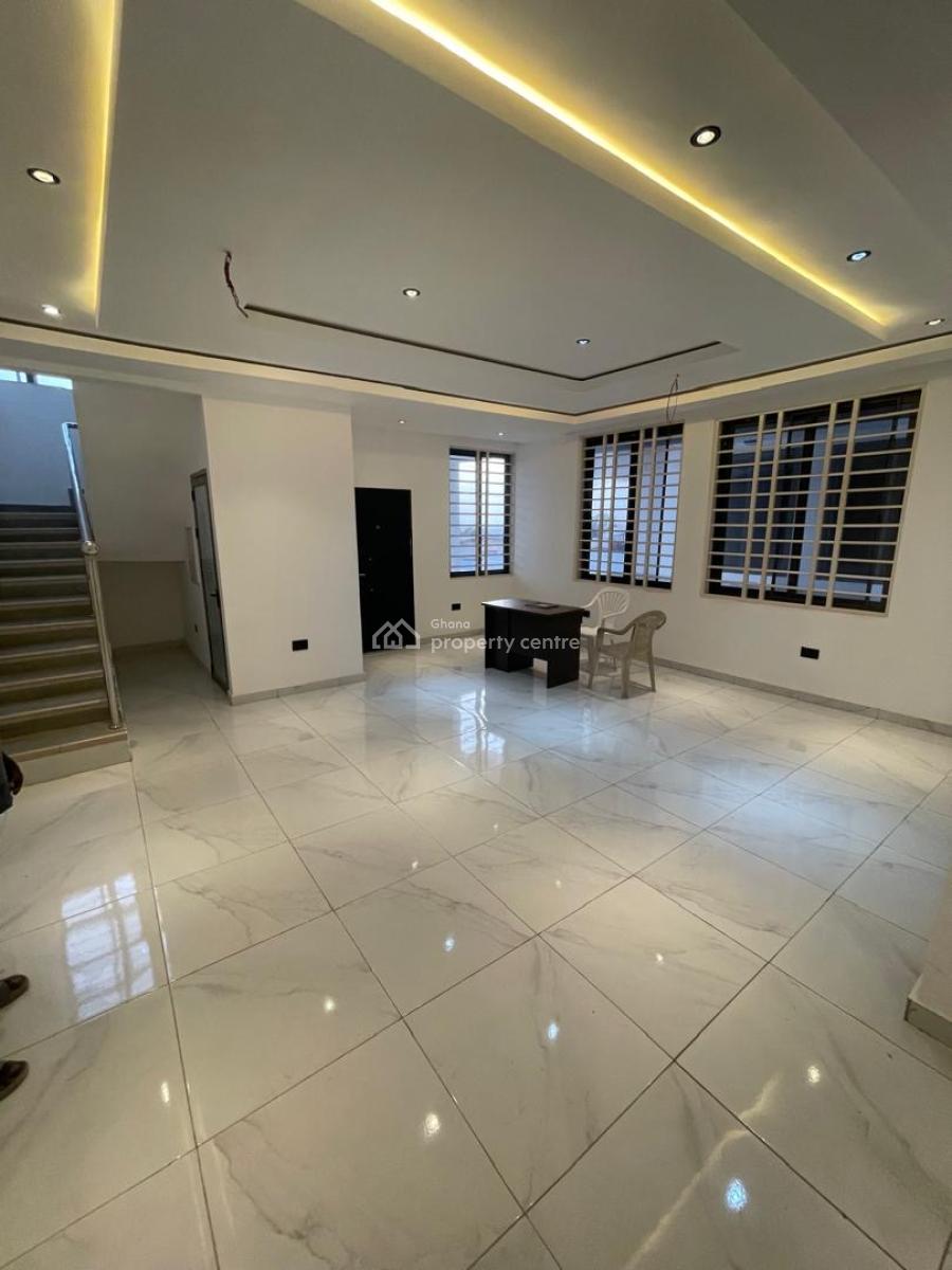 4 Bedrooms, Kwabenya, Ga East Municipal, Accra, Detached Duplex for Rent
