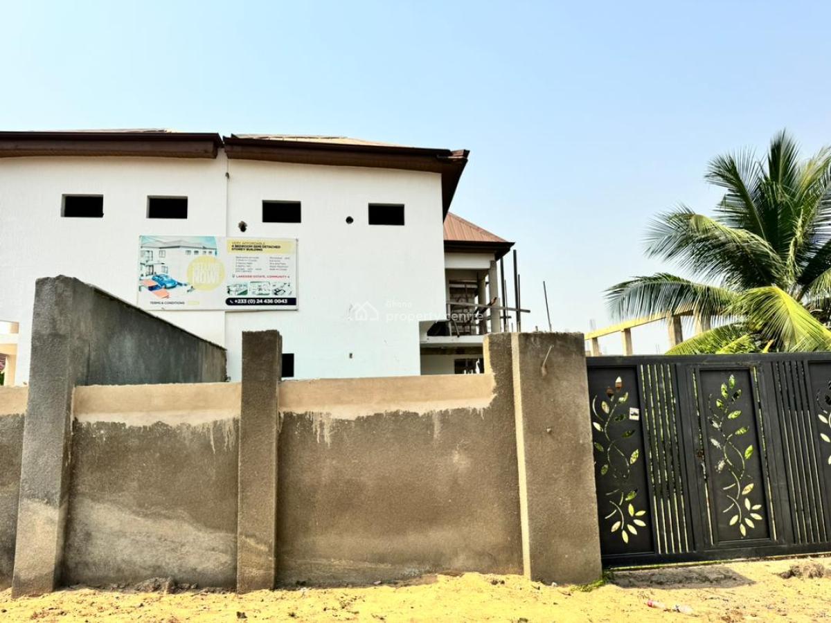 4 Bedroom Semi-detached House in Lakeside Estate, Lakeside Estate, Ashaley Botwe, Adenta Municipal, Accra, Semi-detached Duplex for Sale