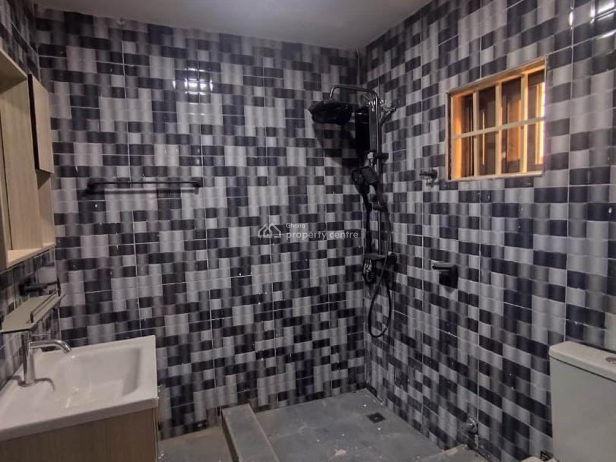 Executive 4 Bedroom, Oyarifa, La Nkwantanang Madina Municipal, Accra, House for Sale