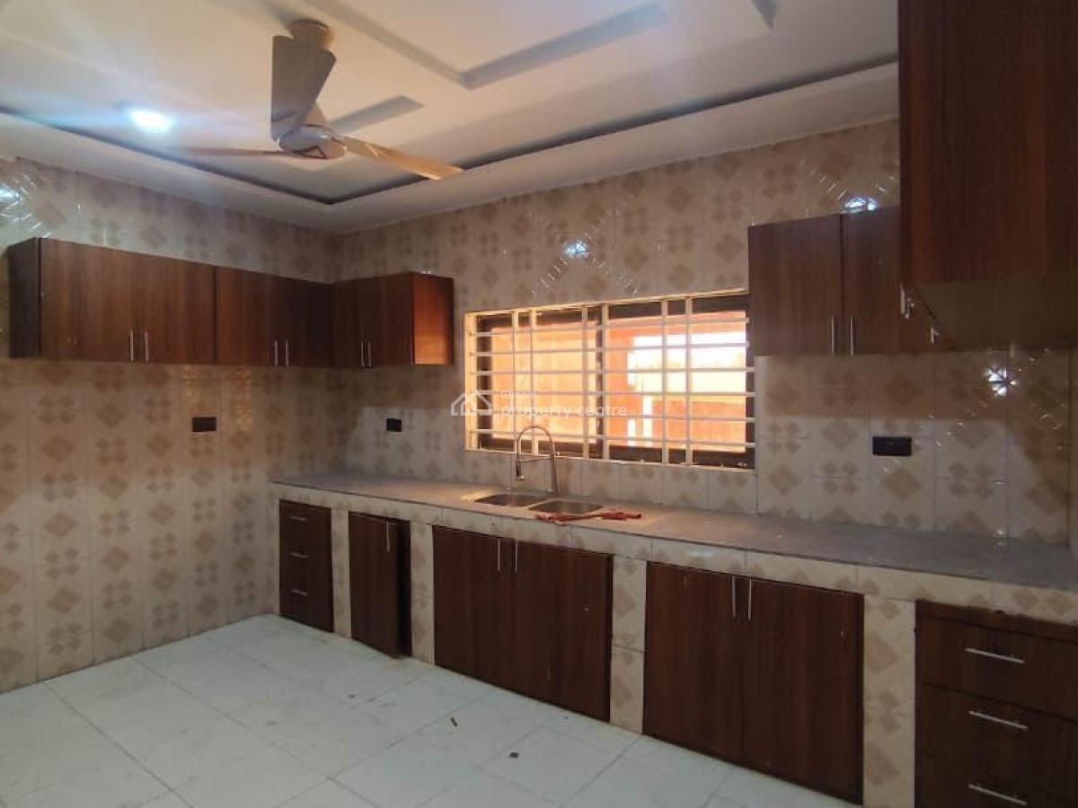 Executive 4 Bedroom, Oyarifa, La Nkwantanang Madina Municipal, Accra, House for Sale