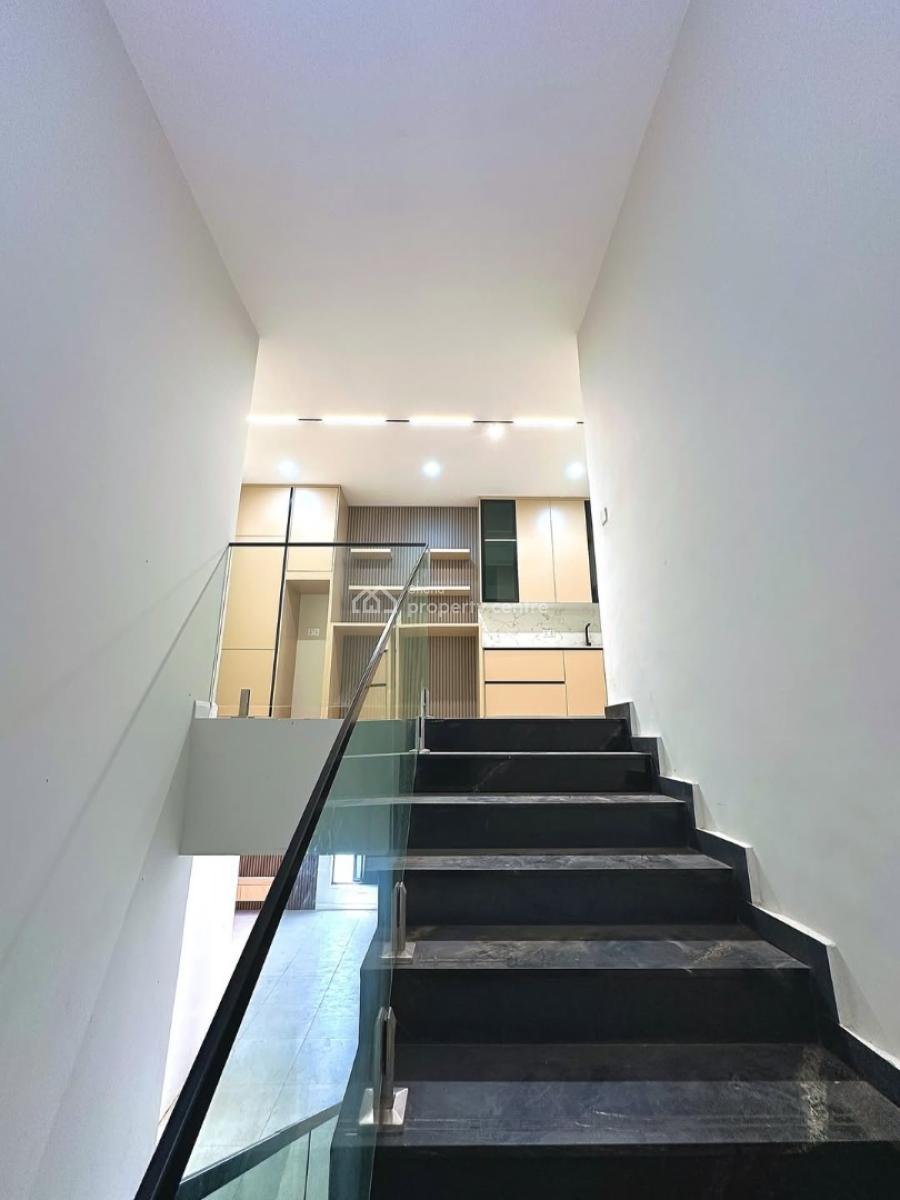 5 Bedroom House with a Boys Quarters at East Airport, East Airport, Accra Metropolitan, Accra, House for Sale