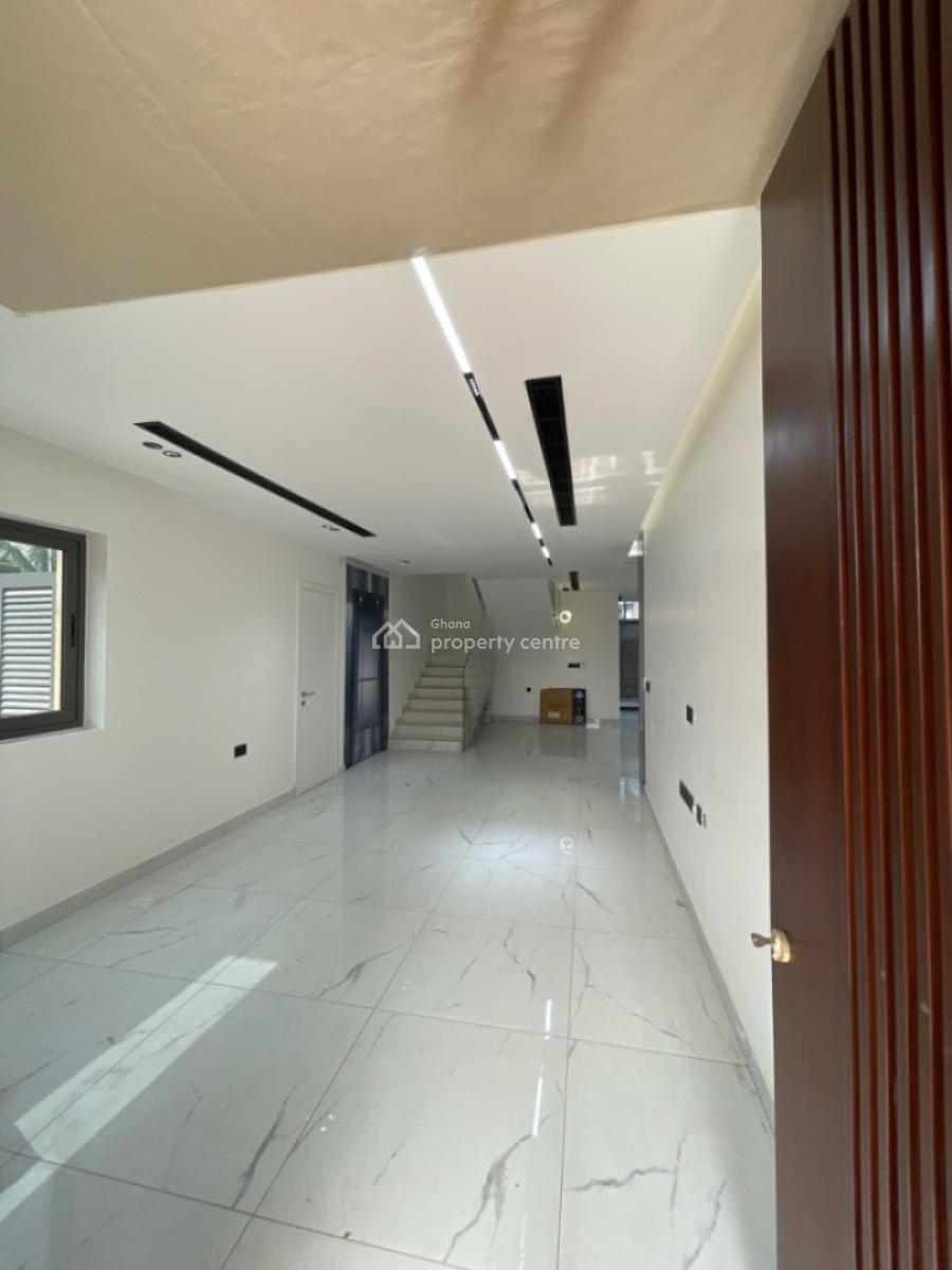 4 Bedroom Town Houses with Pool, Boys Quarters at Airport Residentia, Airport Residential, Accra Metropolitan, Accra, House for Sale